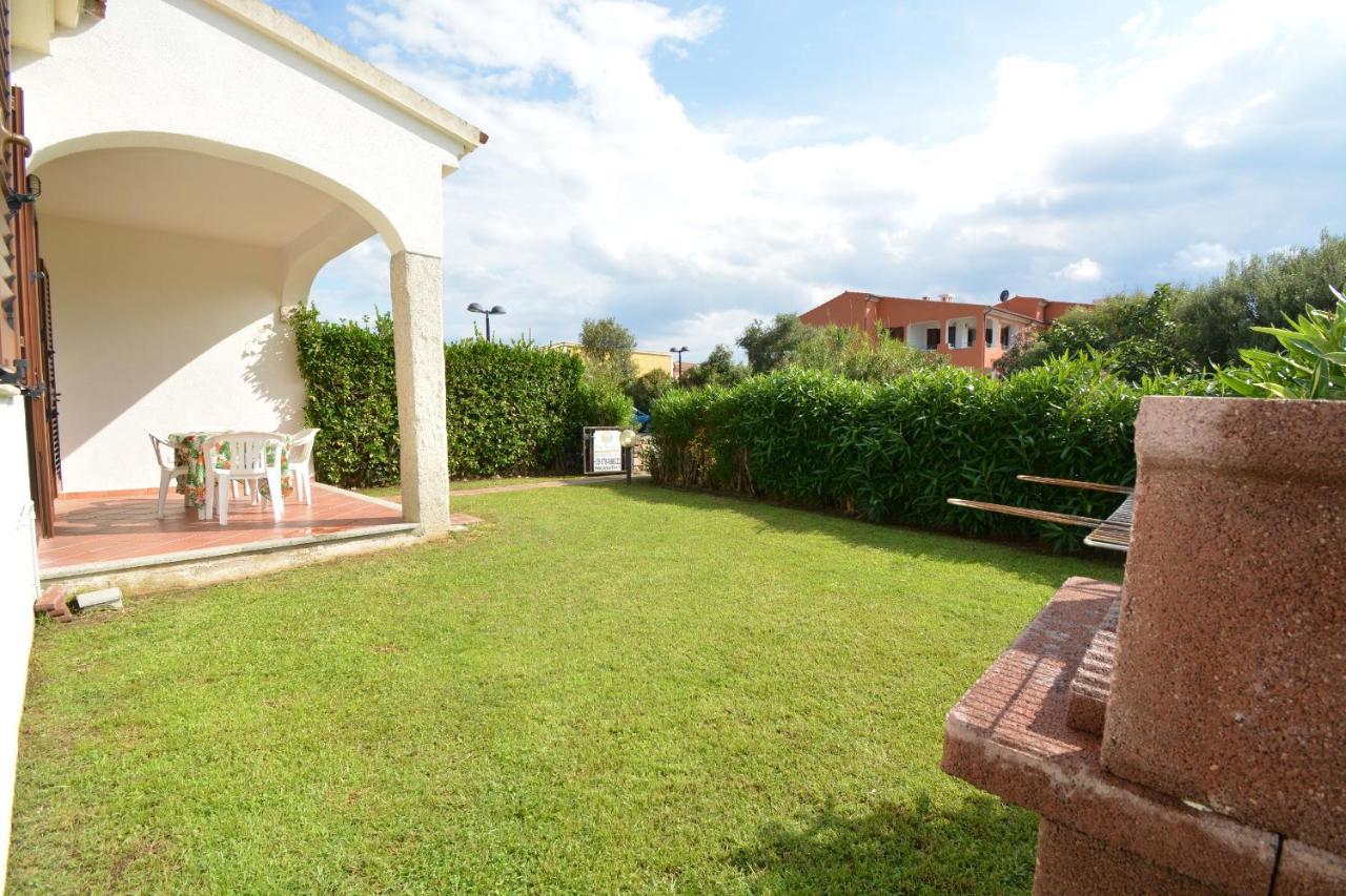 Appartamento Coclearia San Teodoro  Exterior photo