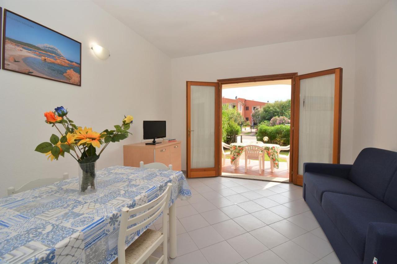 Appartamento Coclearia San Teodoro  Exterior photo