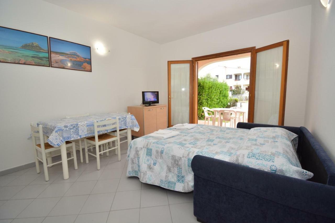 Appartamento Coclearia San Teodoro  Exterior photo